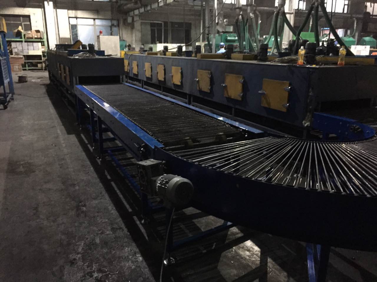 轉(zhuǎn)彎網(wǎng)鏈線